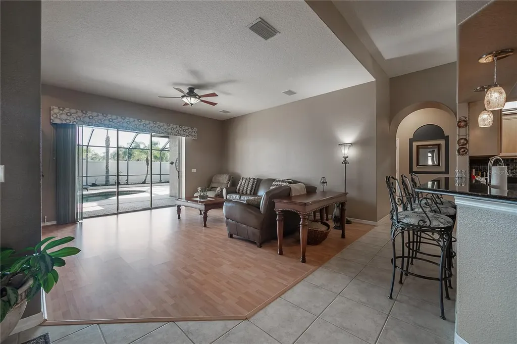 10126 Londonshire Lane Tampa FL 33647