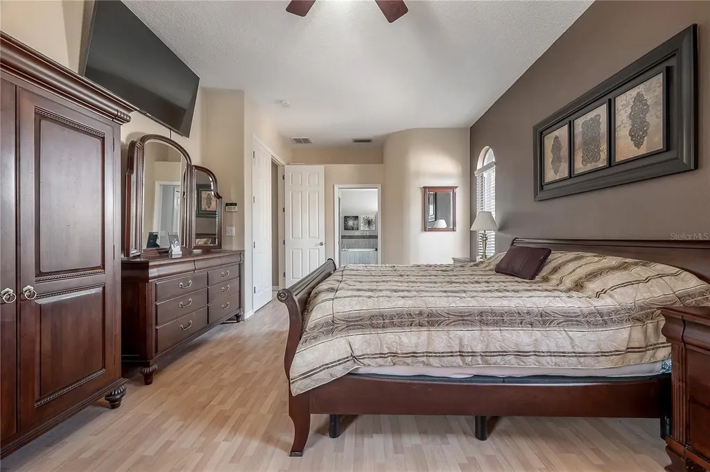 10126 Londonshire Lane Tampa FL 33647