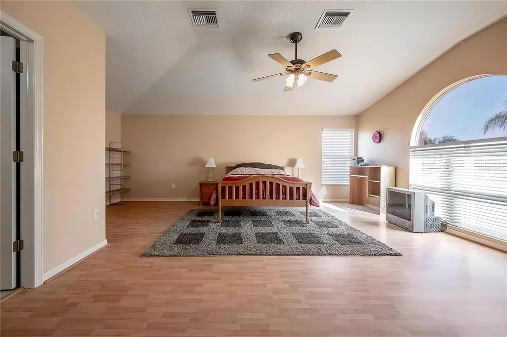 10126 Londonshire Lane Tampa FL 33647