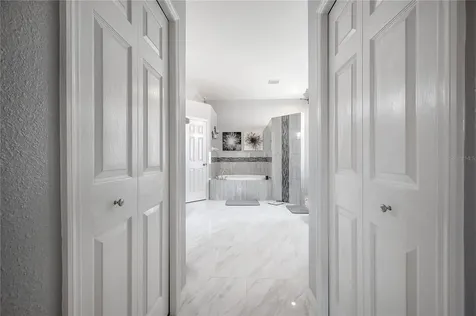 10126 Londonshire Lane Tampa FL 33647