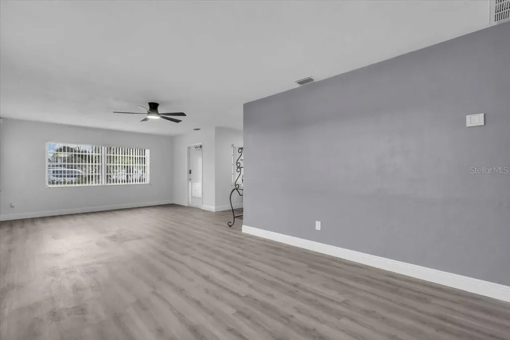 11435 2nd Street E Treasure Island FL 33706