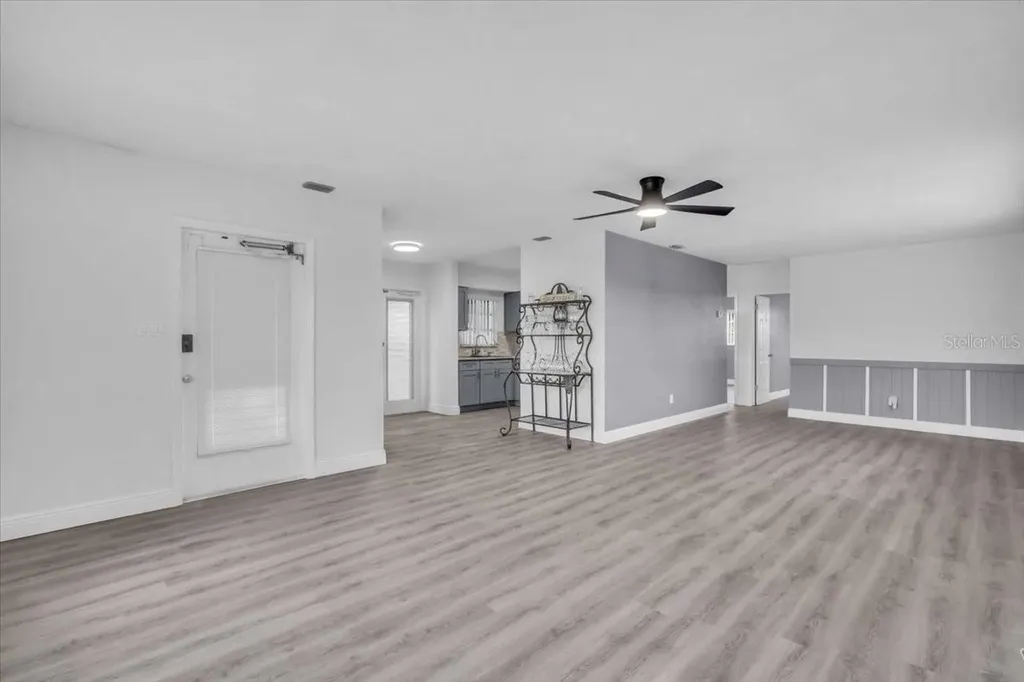 11435 2nd Street E Treasure Island FL 33706