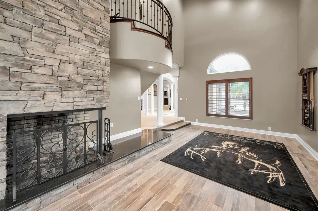 249 Dogwood Trace Tarpon Springs FL 34688