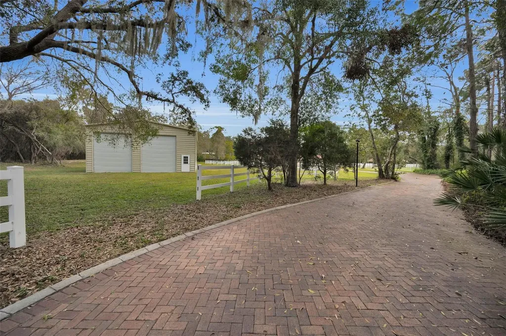 249 Dogwood Trace Tarpon Springs FL 34688
