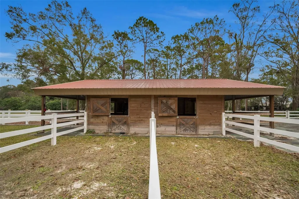249 Dogwood Trace Tarpon Springs FL 34688