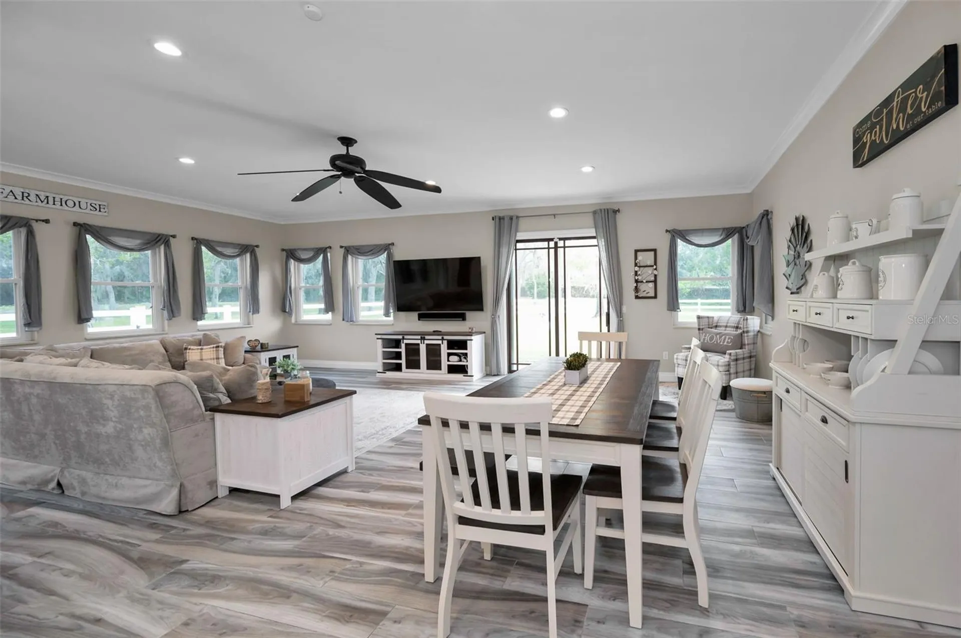 249 Dogwood Trace Tarpon Springs FL 34688