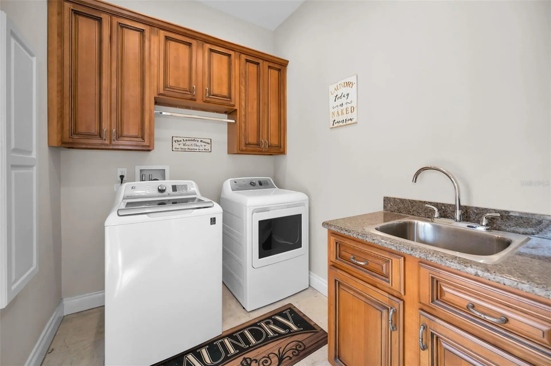249 Dogwood Trace Tarpon Springs FL 34688