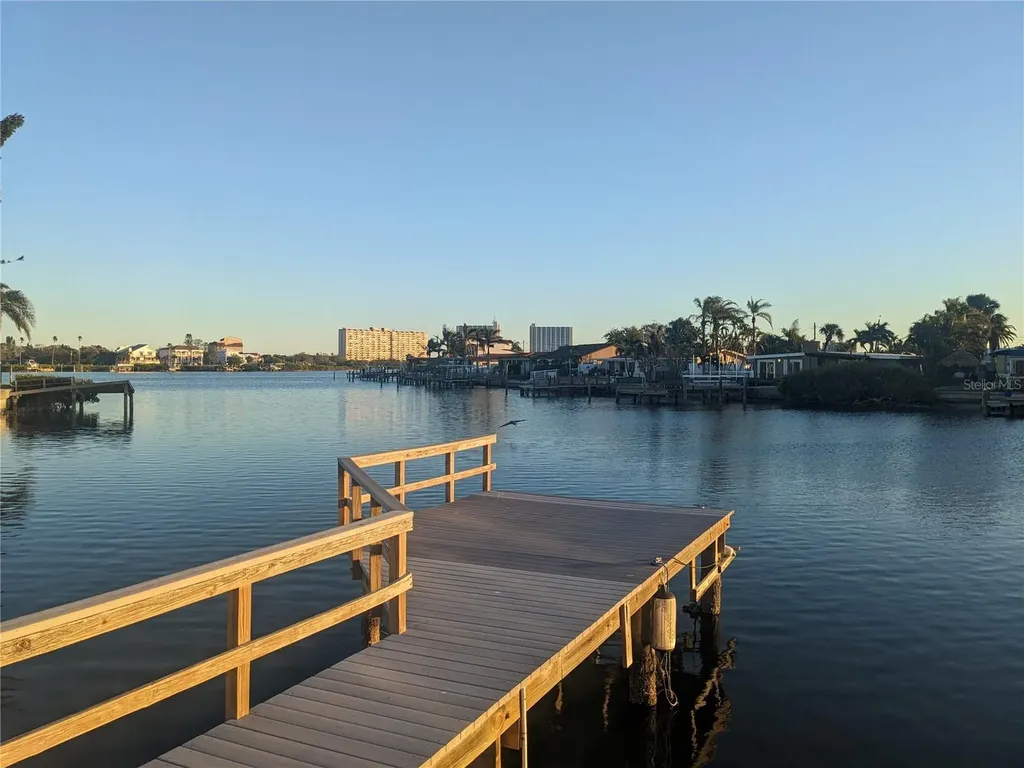 7824 3rd Avenue S St Petersburg FL 33707