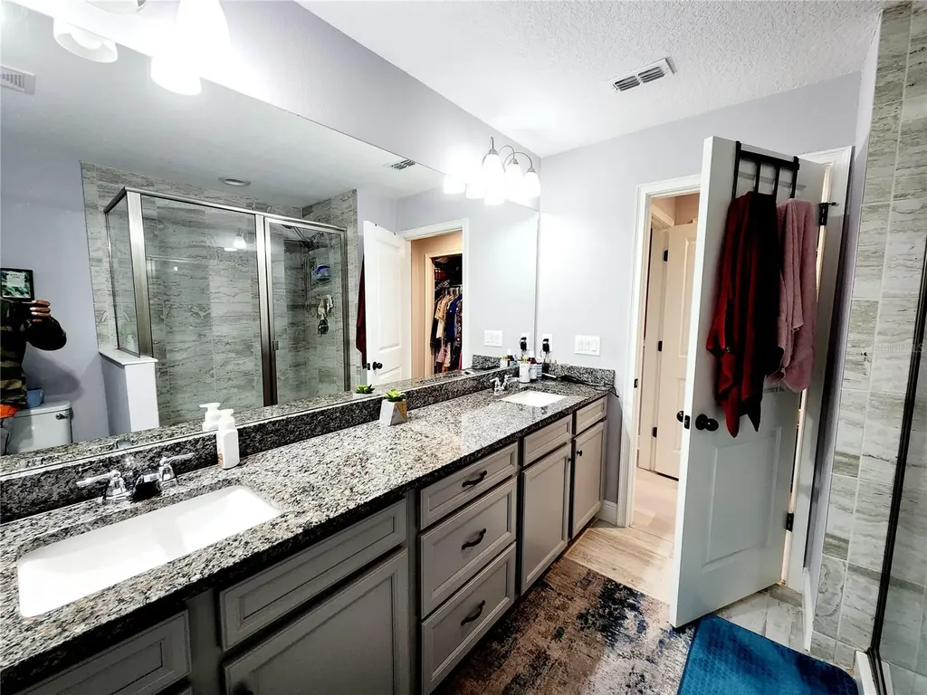 5508 Viola Lee Way Lutz FL 33558