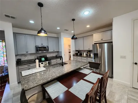 5508 Viola Lee Way Lutz FL 33558