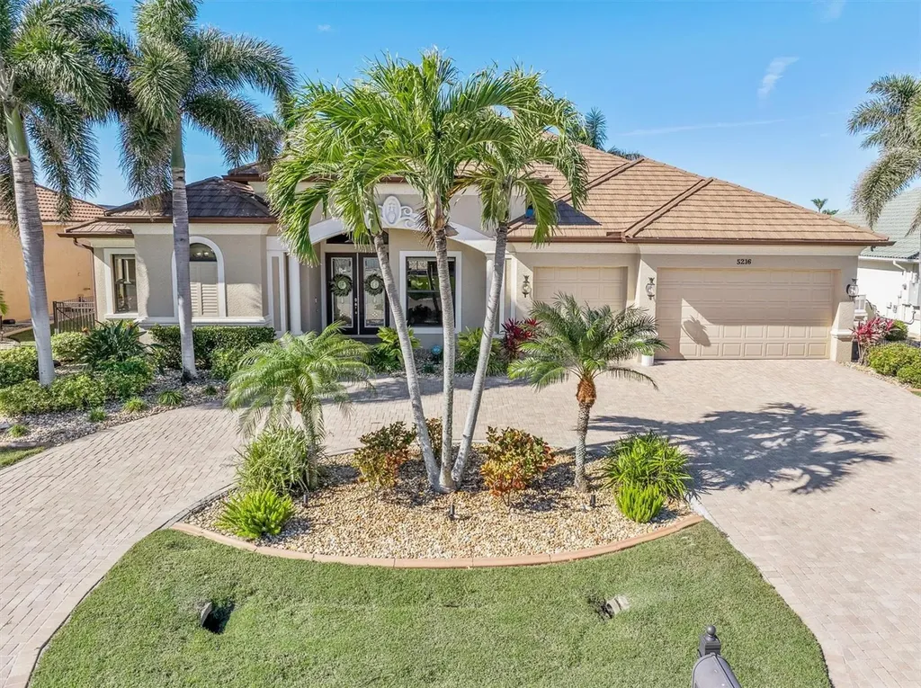 5216 SW 8th Place Cape Coral FL 33914