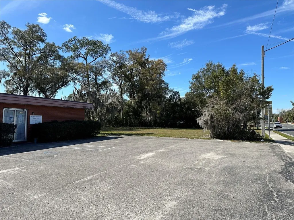 602 Hathaway Avenue Bronson FL 32621