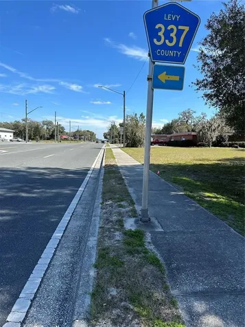 602 Hathaway Avenue Bronson FL 32621