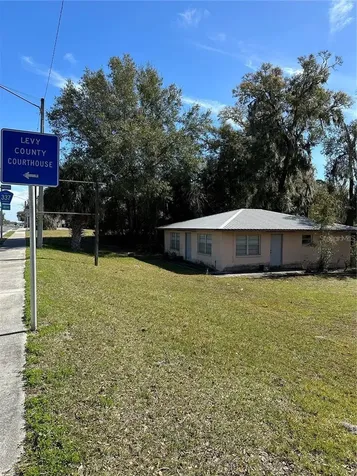602 Hathaway Avenue Bronson FL 32621