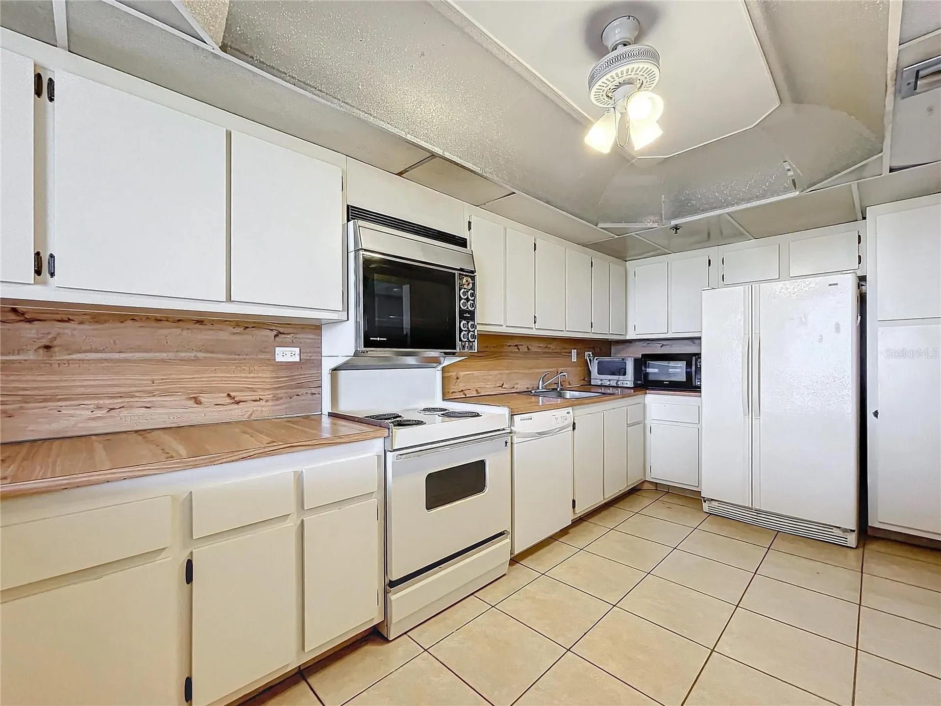 20225 NE 34th Court Miami FL 33180