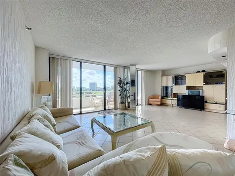 20225 NE 34th Court Miami FL 33180