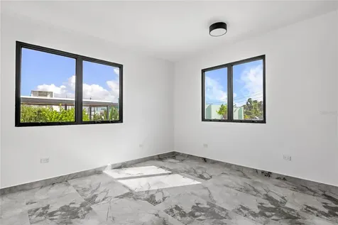 2058 Cacique San Juan PR 00911