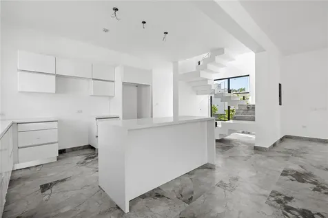 2058 Cacique San Juan PR 00911