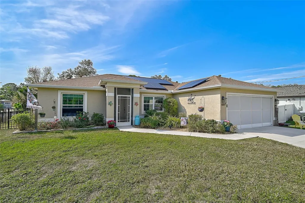6697 Beckwith Avenue North Port FL 34291