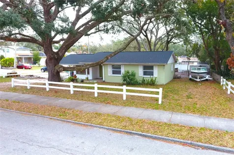 9507 N 42nd Street Tampa FL 33617