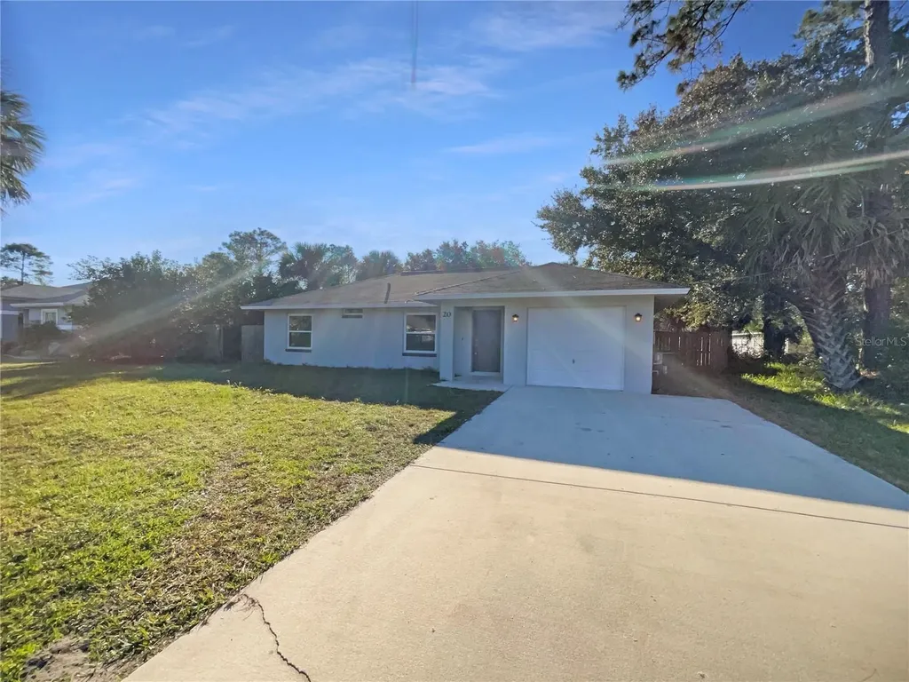 20 Sea Flower Path Palm Coast FL 32164