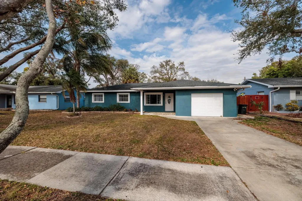 6495 41st Avenue N St Petersburg FL 33709