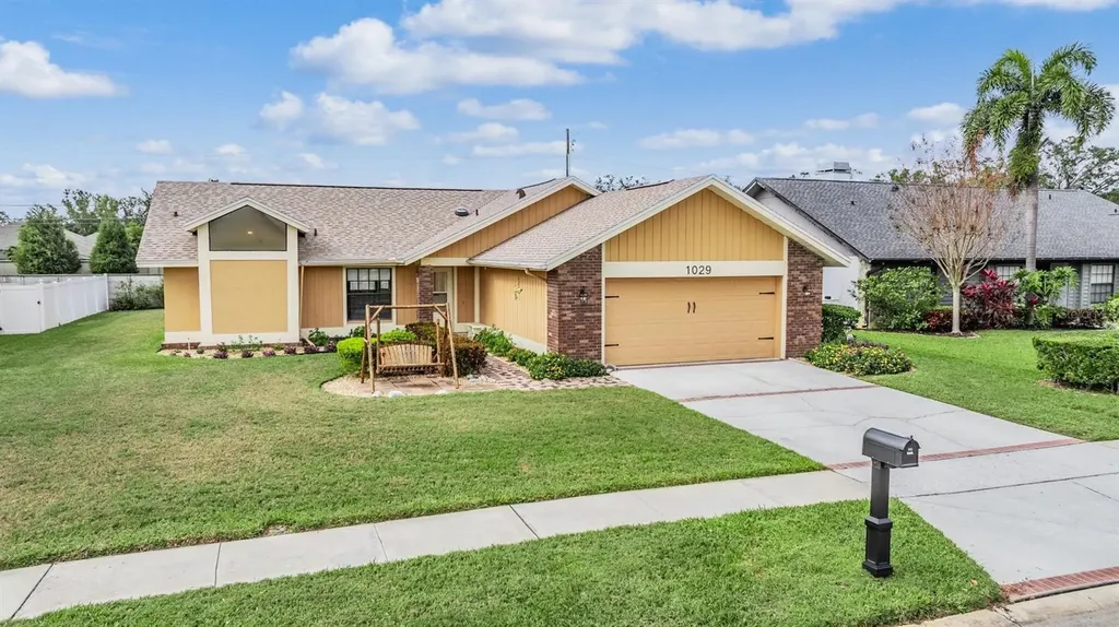 1029 Falcon Ridge Lane Palm Harbor FL 34683