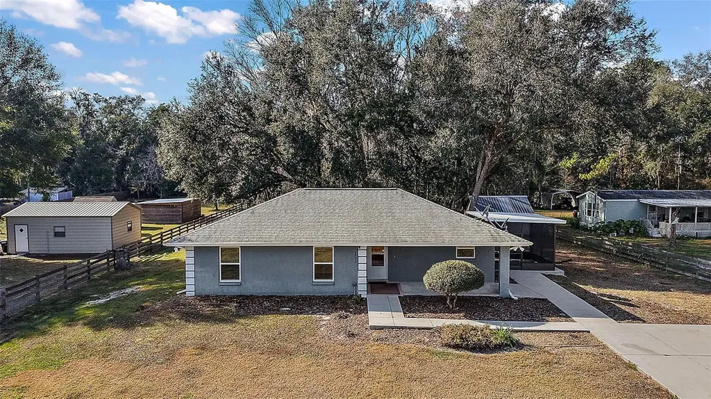 3352 NE 31st Terrace Wildwood FL 34785