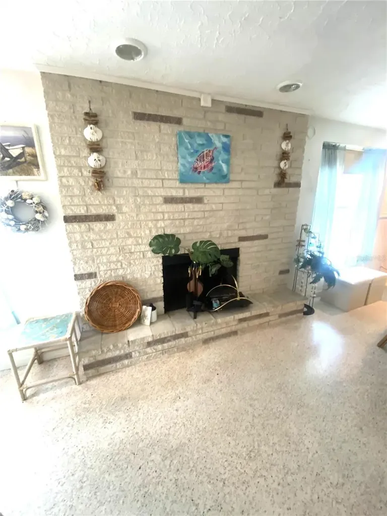 2307 New York Avenue Bradenton FL 34207