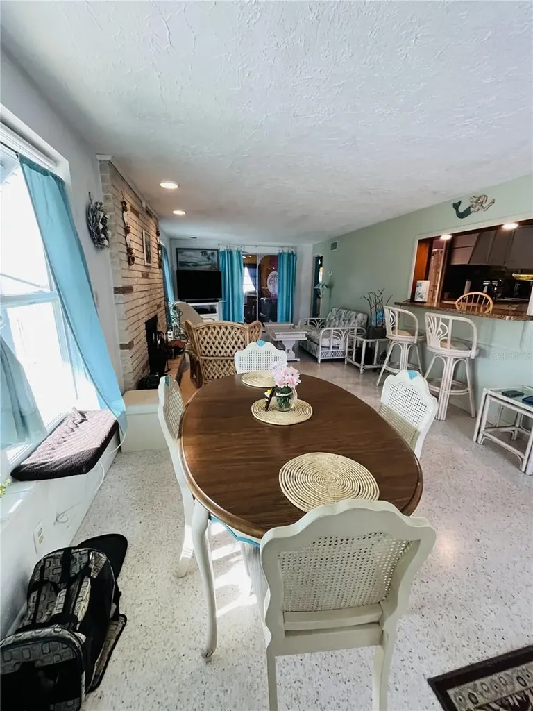2307 New York Avenue Bradenton FL 34207
