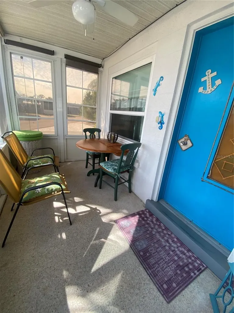 2307 New York Avenue Bradenton FL 34207