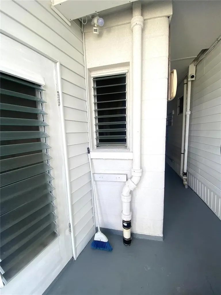 2307 New York Avenue Bradenton FL 34207