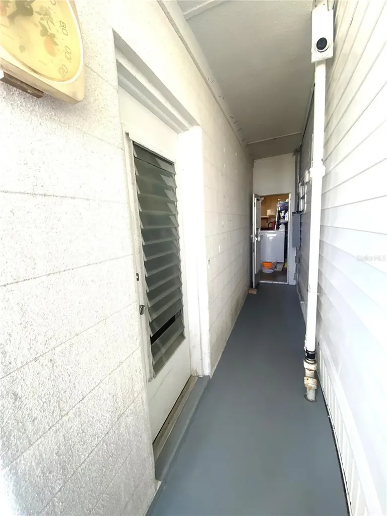 2307 New York Avenue Bradenton FL 34207