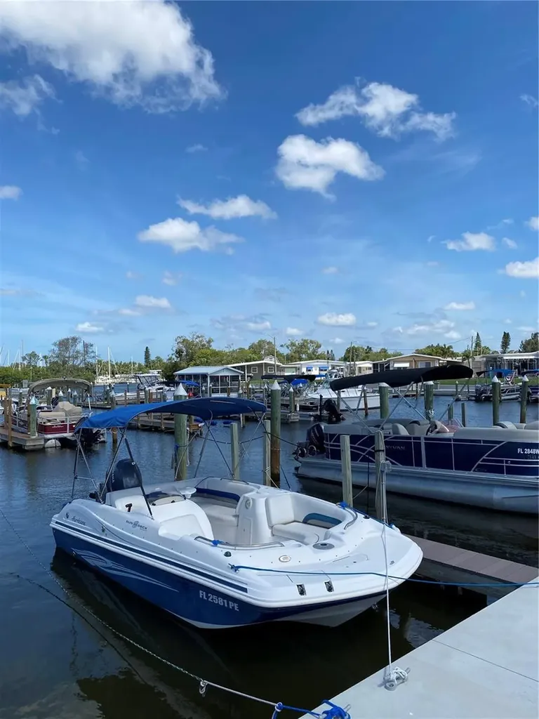2307 New York Avenue Bradenton FL 34207