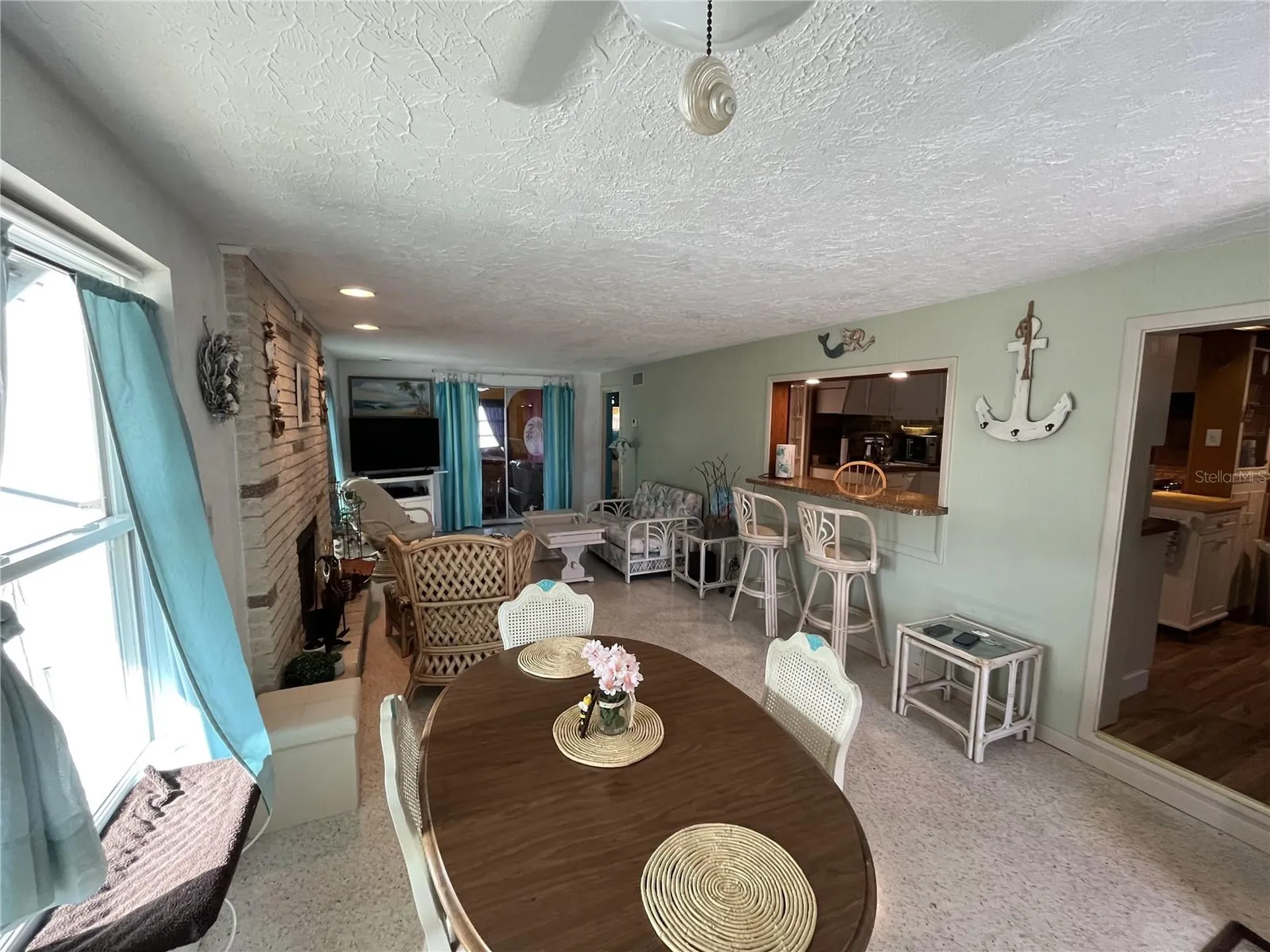 2307 New York Avenue Bradenton FL 34207
