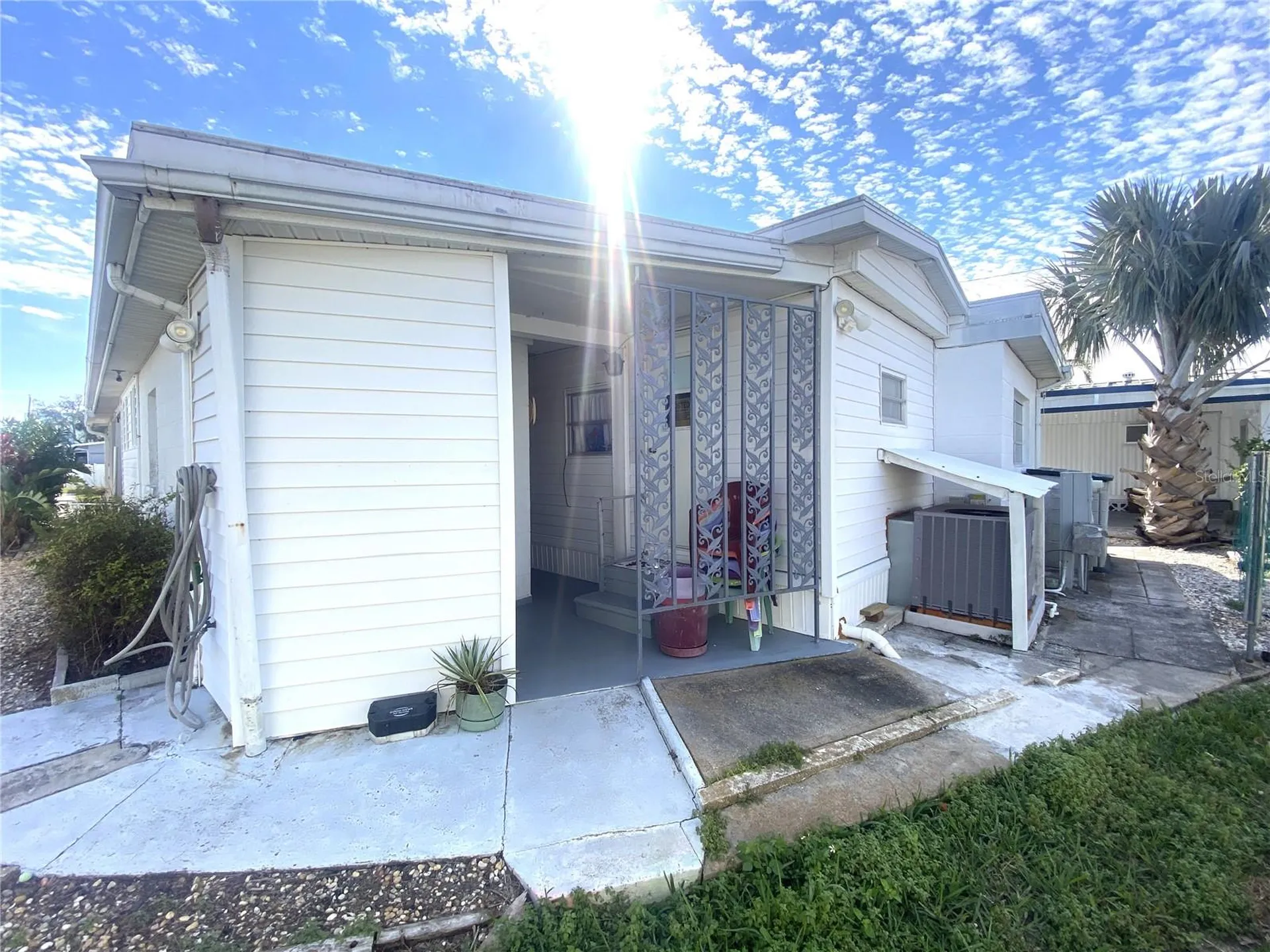 2307 New York Avenue Bradenton FL 34207