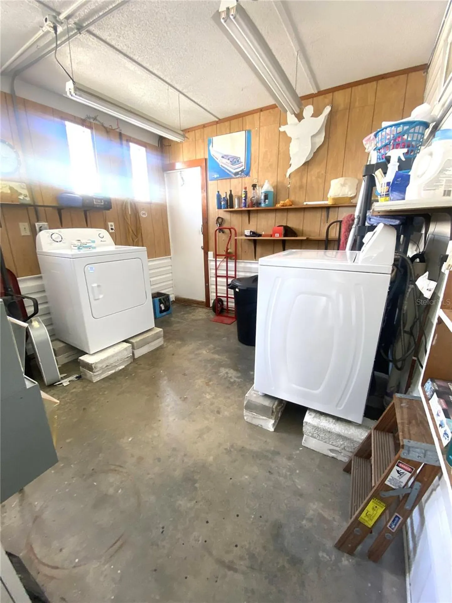 2307 New York Avenue Bradenton FL 34207