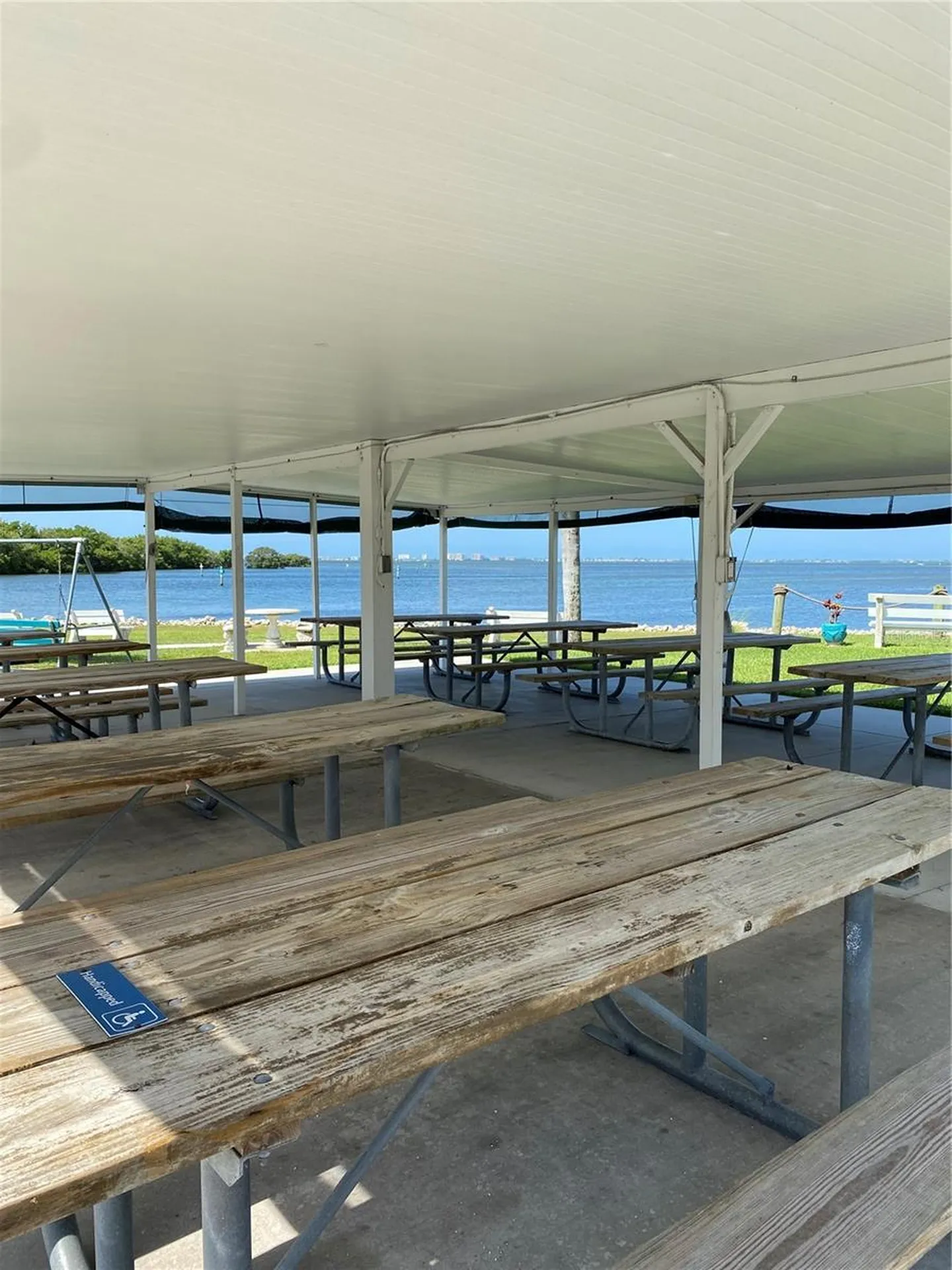 2307 New York Avenue Bradenton FL 34207