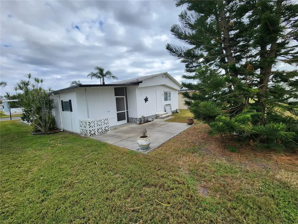 808 53rd Avenue E Bradenton FL 34203