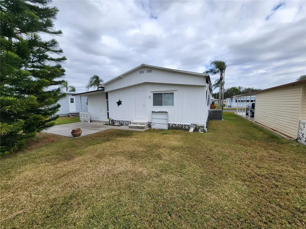 808 53rd Avenue E Bradenton FL 34203