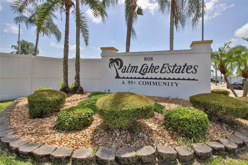 808 53rd Avenue E Bradenton FL 34203
