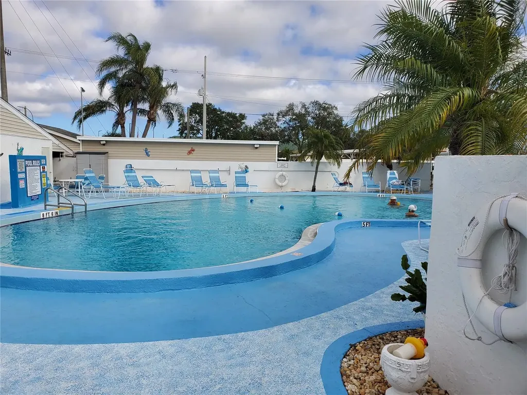 808 53rd Avenue E Bradenton FL 34203