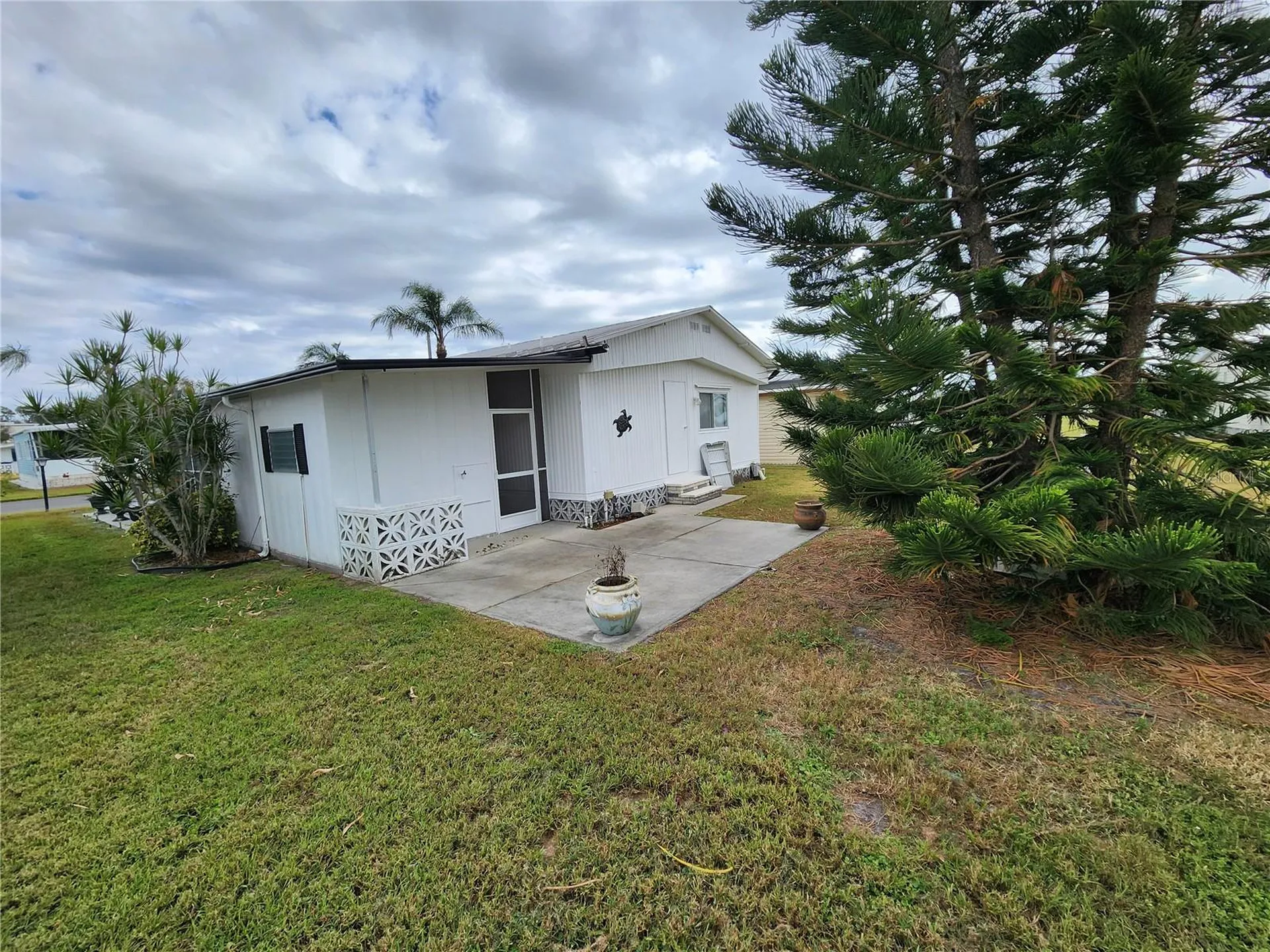 808 53rd Avenue E Bradenton FL 34203