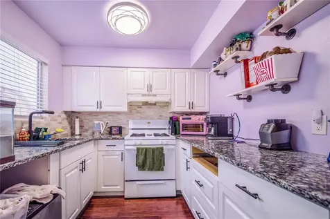 103 Las Flores Winter Haven FL 33884