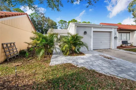 103 Las Flores Winter Haven FL 33884