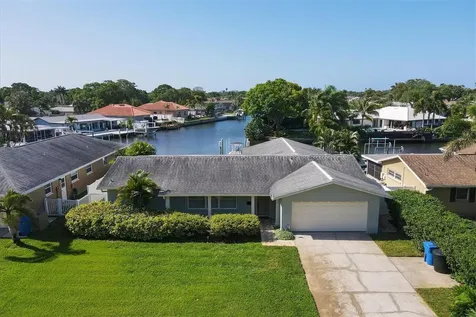 1474 54th Avenue NE St Petersburg FL 33703