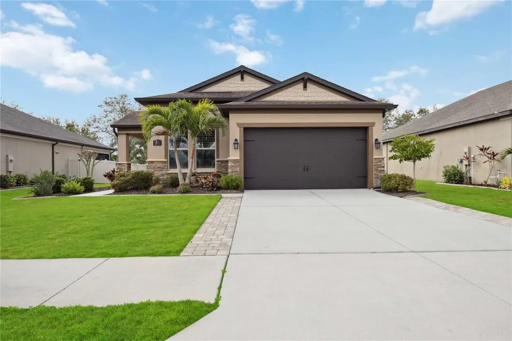 715 116th Court NE Bradenton FL 34212