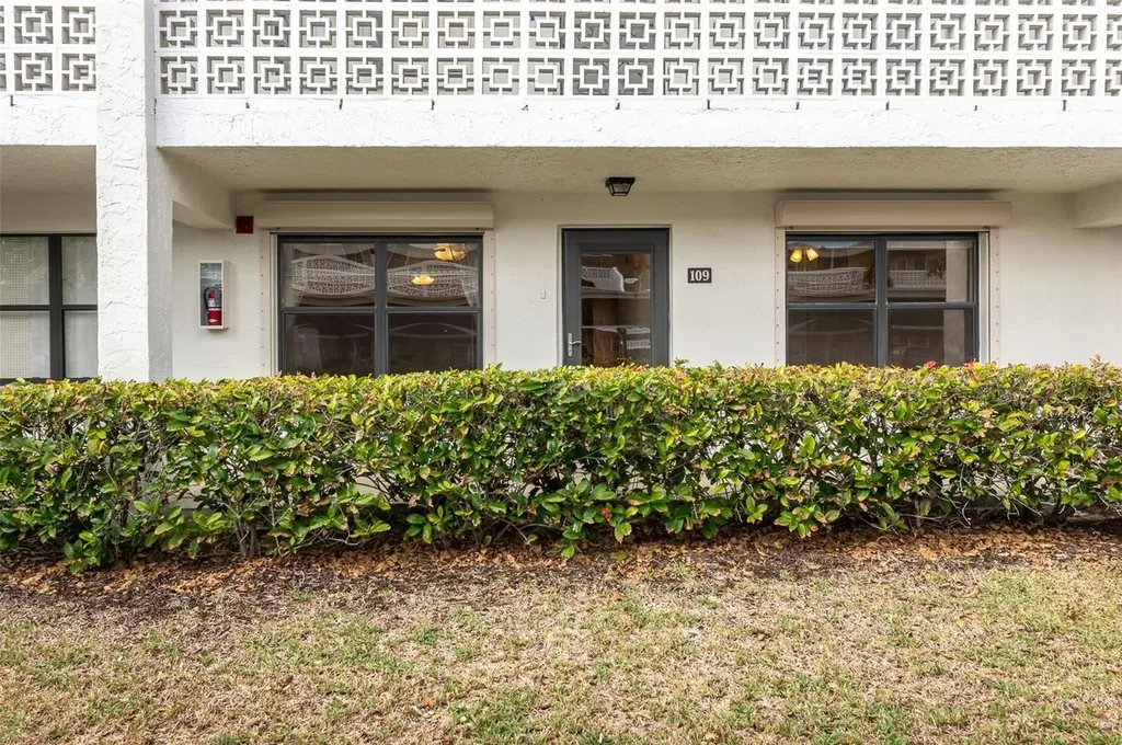 4910 Bay Street NE St Petersburg FL 33703