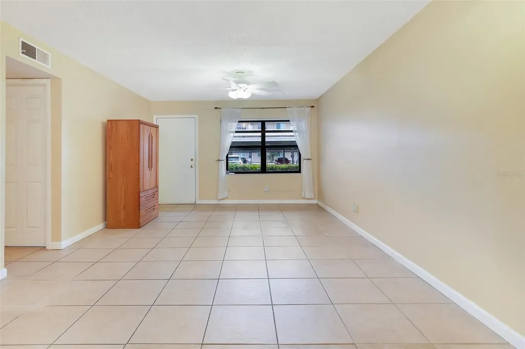4910 Bay Street NE St Petersburg FL 33703