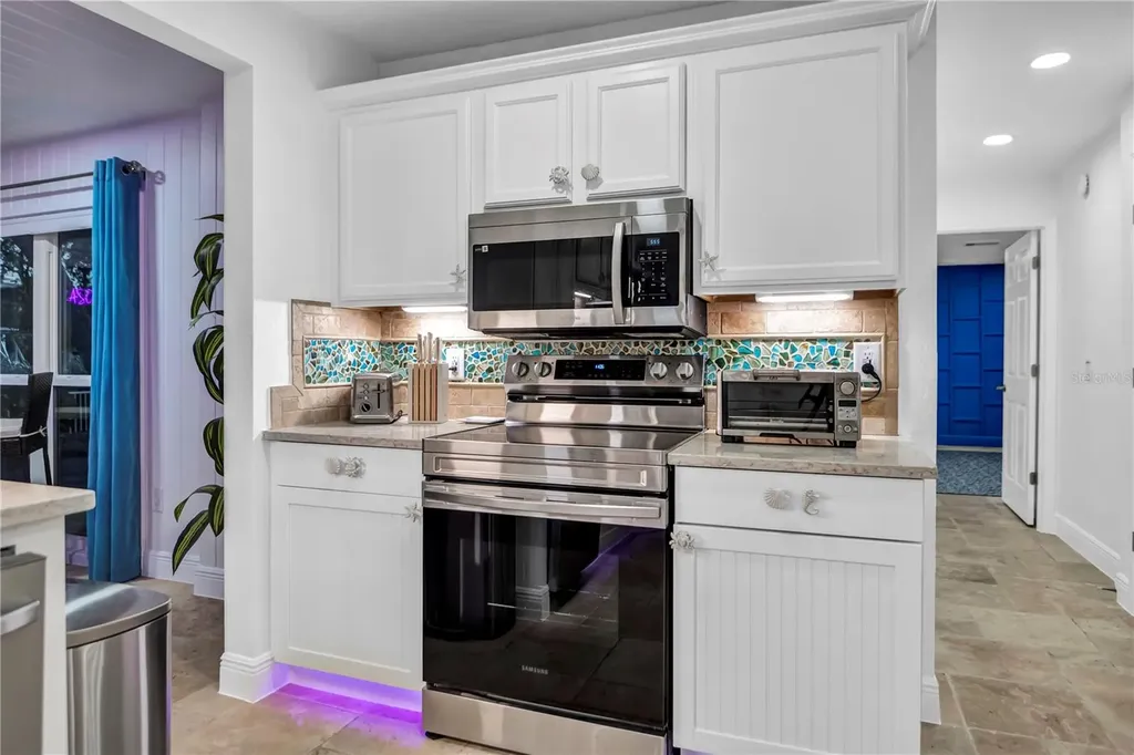 31 Lands End Lane Sarasota FL 34242